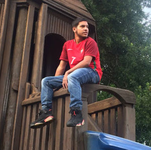 Meet your Posher, Alejandro